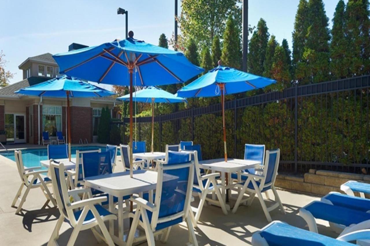 Hilton Garden Inn Atlanta North/Johns Creek Bagian luar foto