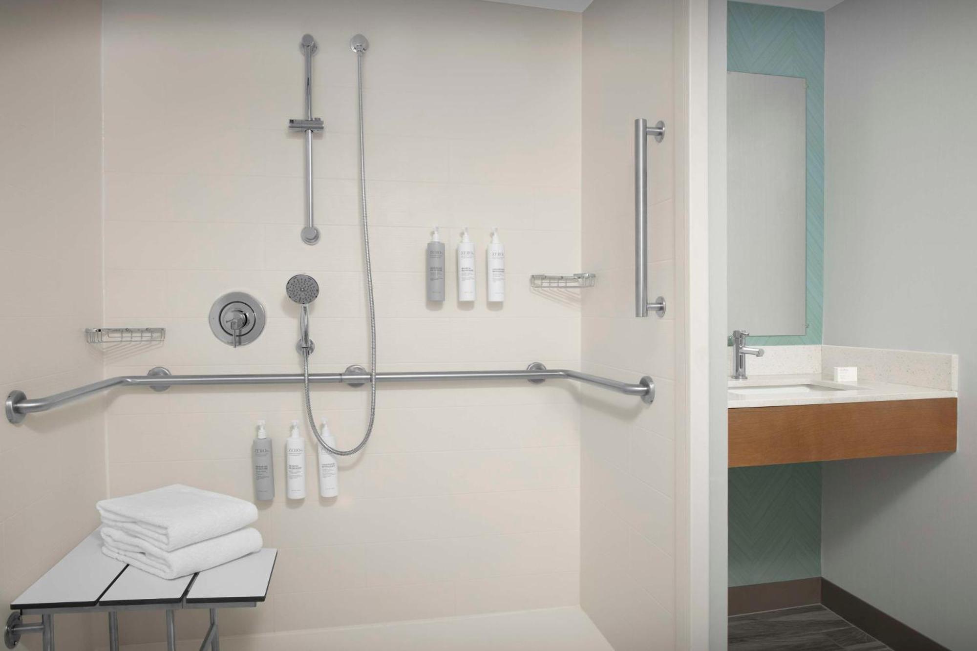 Hilton Garden Inn Atlanta North/Johns Creek Bagian luar foto