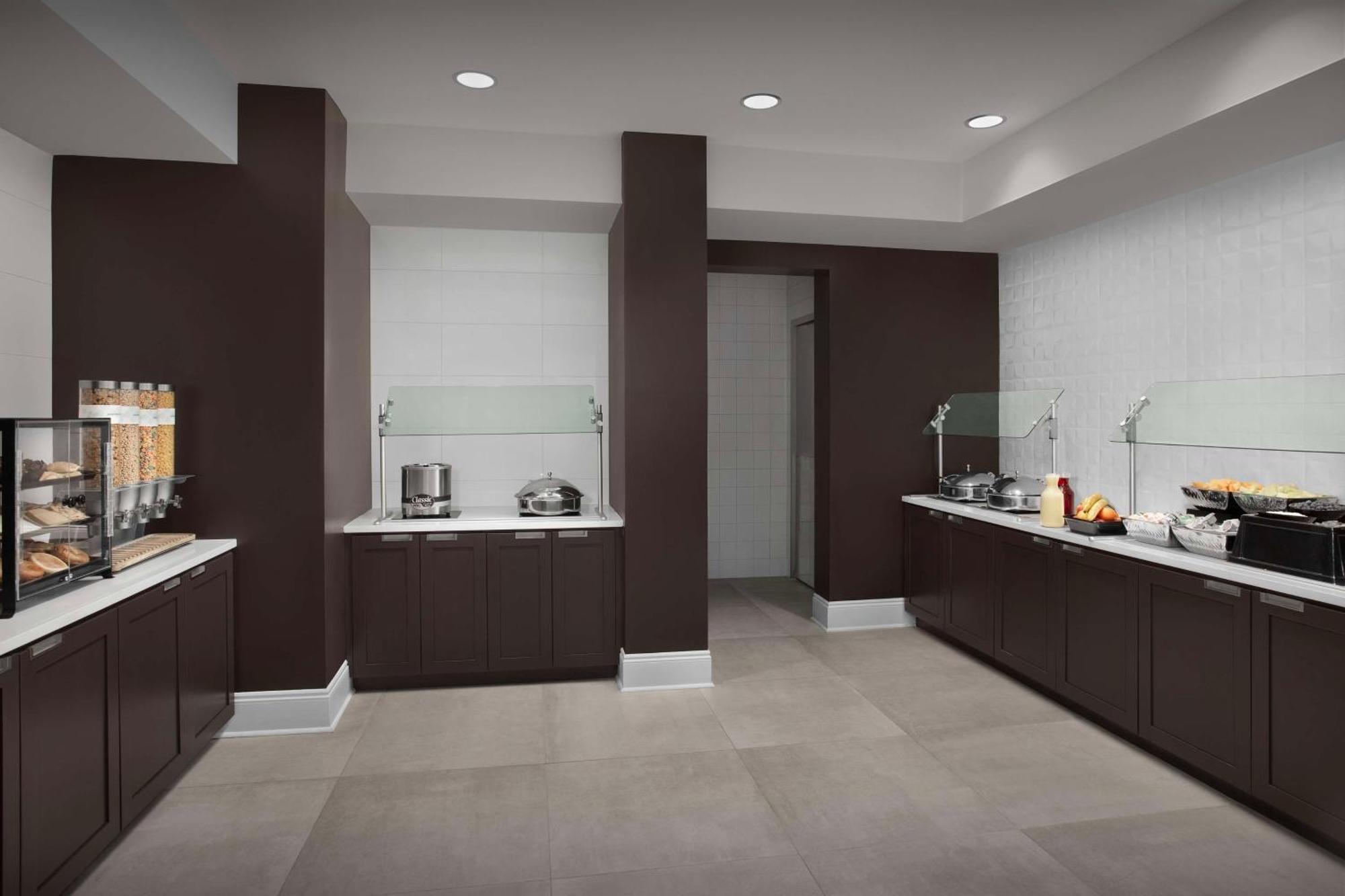 Hilton Garden Inn Atlanta North/Johns Creek Bagian luar foto