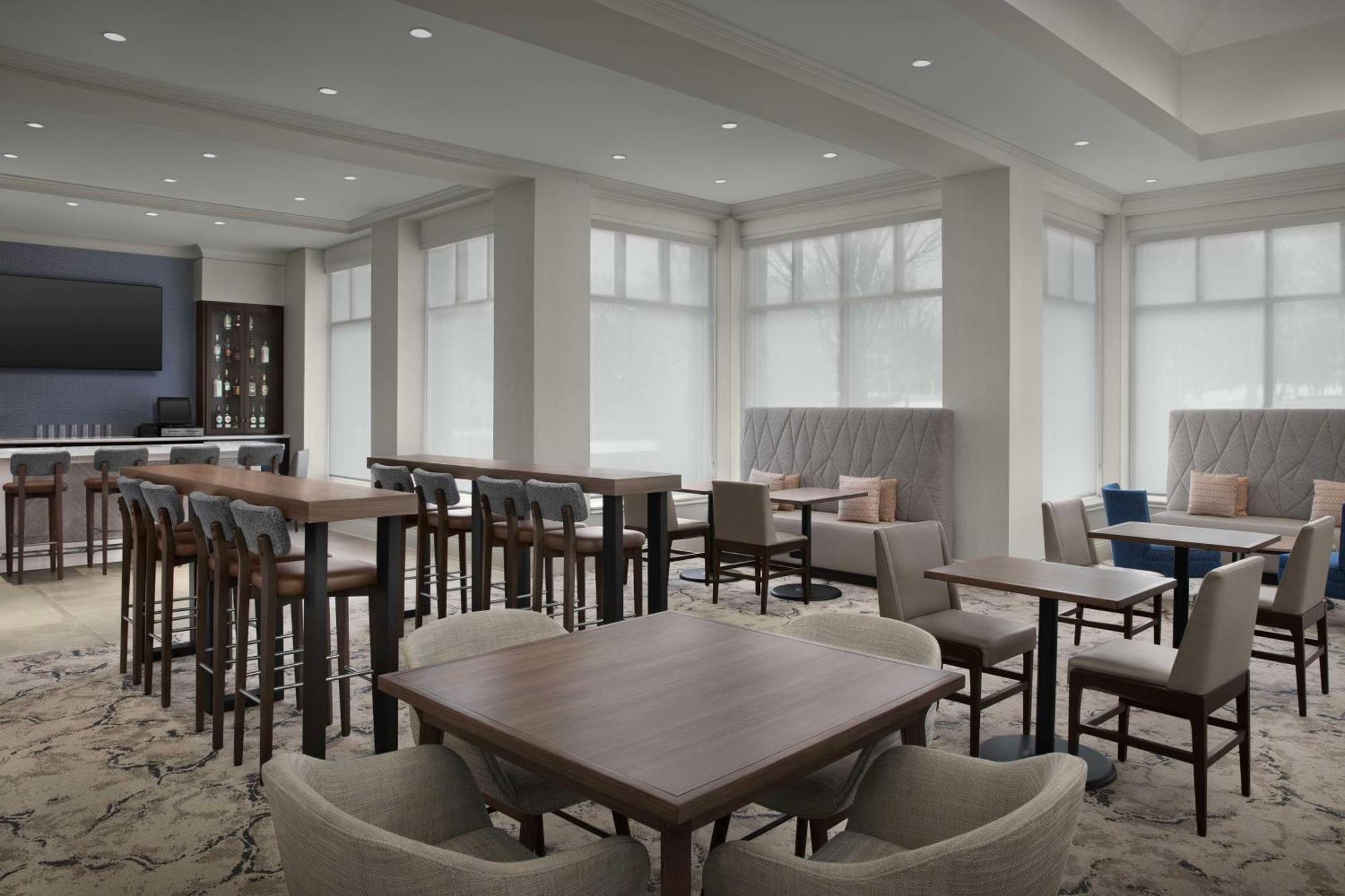 Hilton Garden Inn Atlanta North/Johns Creek Bagian luar foto