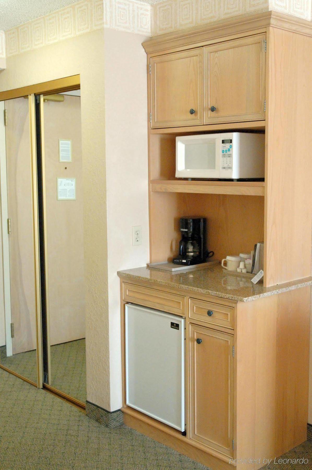 Hilton Garden Inn Atlanta North/Johns Creek Ruang foto