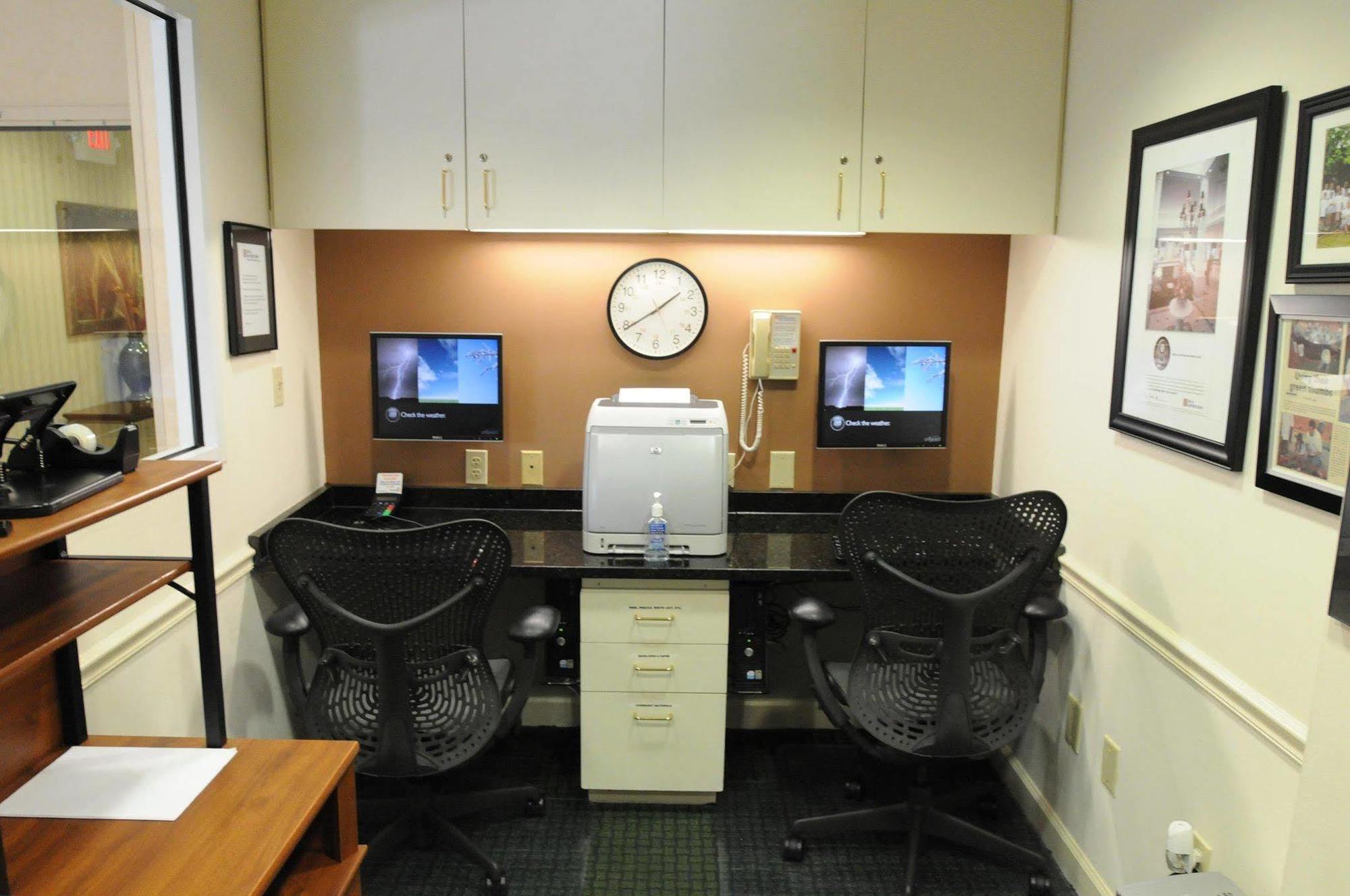 Hilton Garden Inn Atlanta North/Johns Creek Bagian luar foto