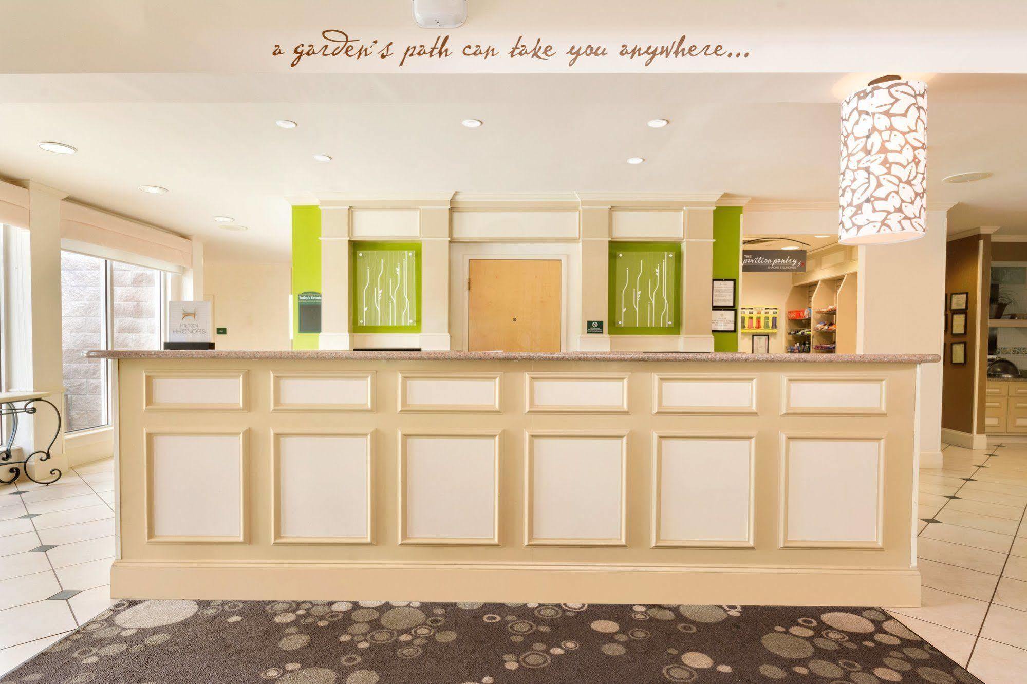 Hilton Garden Inn Atlanta North/Johns Creek Bagian luar foto